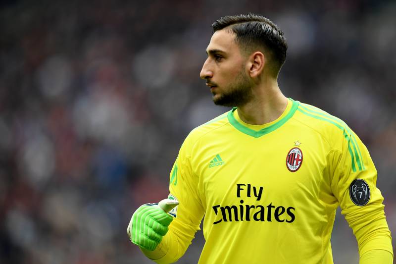 Real Madrid are considering a move for AC Milan goalkeeper Gianluigi Donnarumma this summer, a report claims, as well as other solutions. - Bóng Đá