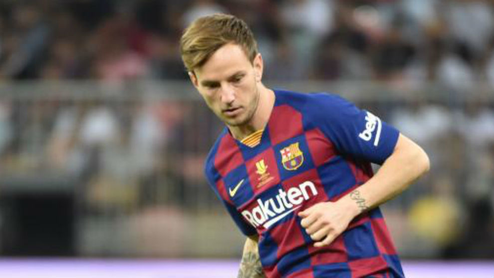 Rakitic: I've only gone outside to throw out the trash which is 50 metres away - Bóng Đá