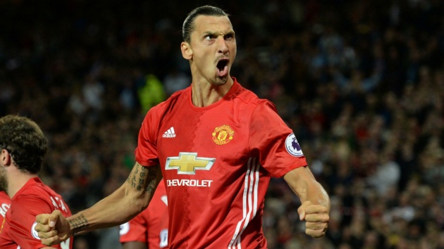 Những ký ức đẹp đẽ nhất của Ibra cùng Man Utd có lẽ là "cú ăn 3" ở mùa giải đầu tiên của Jose Mourinho.