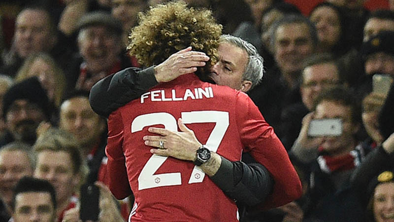 Fellaini là học trò rất được Mourinho yêu quý. Ảnh: Getty Images.