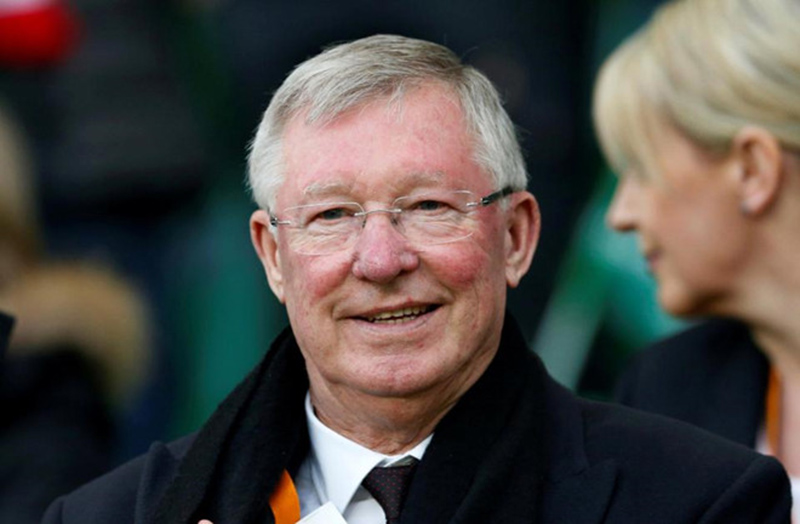 Sir Alex Ferguson xuất viện sau gần 1 tháng điều trị xuất huyết não - Bóng Đá