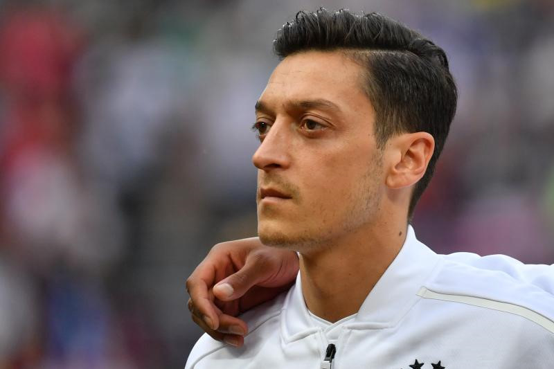 Hãy căm ghét Mesut Oezil khi còn có thể - Bóng Đá