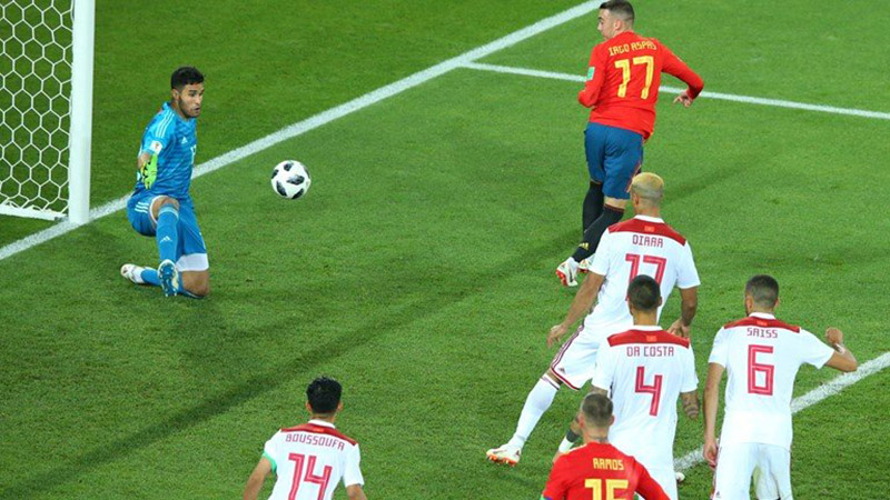 Tây Ban Nha xấu hổ, không thể đá World Cup thế này - Bóng Đá