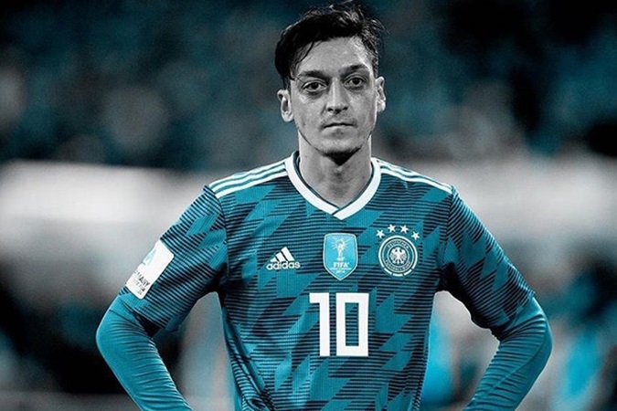 Ozil là một "nạn nhân" của tệ phân biệt chủng tộc ở tuyển Đức.
