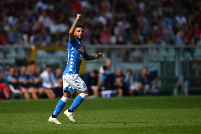 Insigne lập cú đúp, Napoli bám sát Juve trên bảng xếp hạng - Bóng Đá