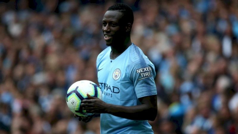 Top 3 hậu vệ trái hàng đầu Premier League: Ấn tượng
