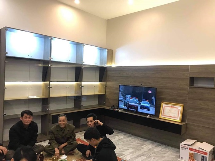 Tuy nhiên, tiền đạo 21 tuổi vẫn chưa có thời gian để sắm sửa các thiết bị nội thất trong nhà.