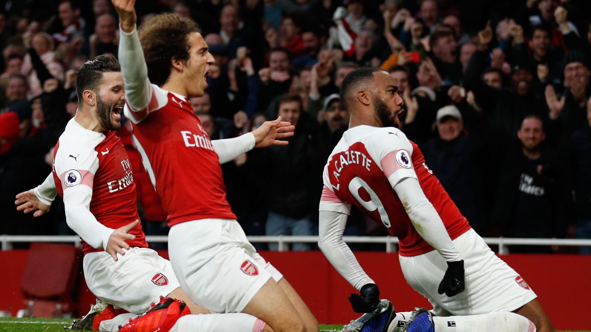 Arsenal đang thăng hoa nhưng hàng phòng ngự vẫn là yếu điểm cần cải thiện của họ.