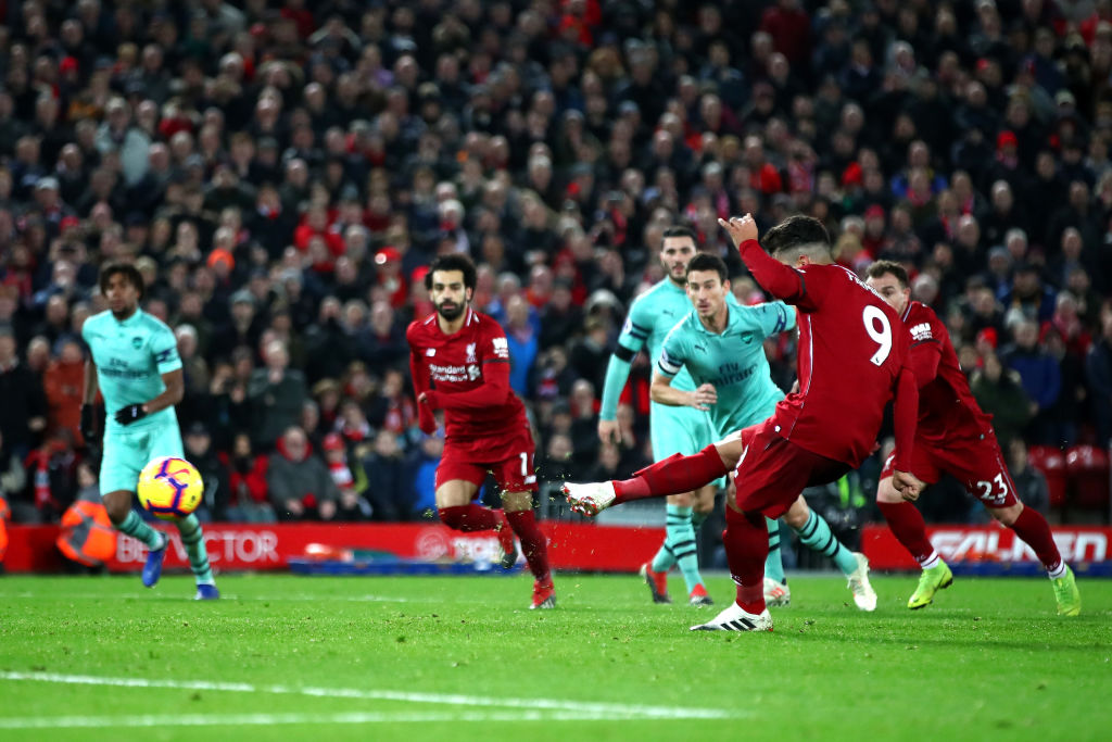 Van Dijk lauds 'scary' Liverpool trio of Salah, Firmino and Mane - Bóng Đá