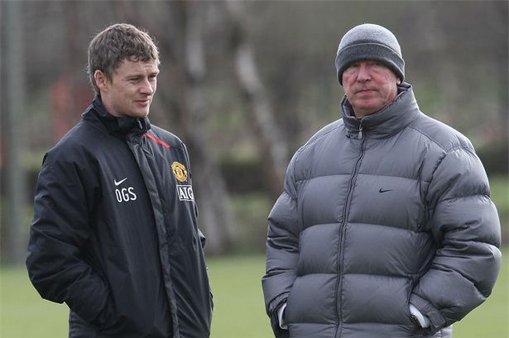 Ole Gunnar Solskjaer invites Sir Alex Ferguson to give team talk before Liverpool showdown - Bóng Đá