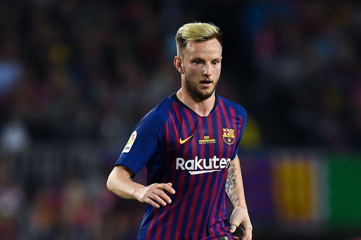 Rakitic lên tiếng khẳng định hiện tại chỉ nghĩ về Barcelona mà thôi.