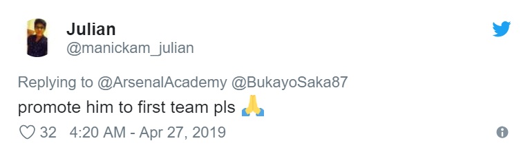 Đôn cậu ấy lên đội một đi, làm ơn.