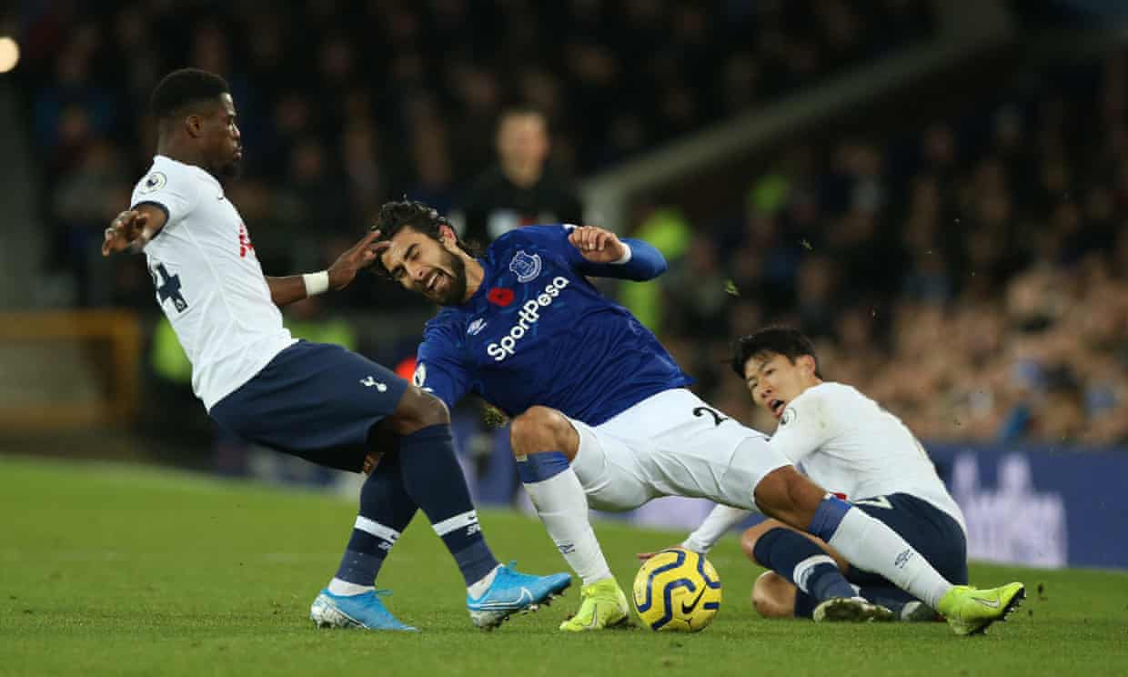 Những ngày vui của anh tại Everton chẳng kéo dài được bao lâu thì cơn ác mộng mang tên chấn thương đã ập tới.