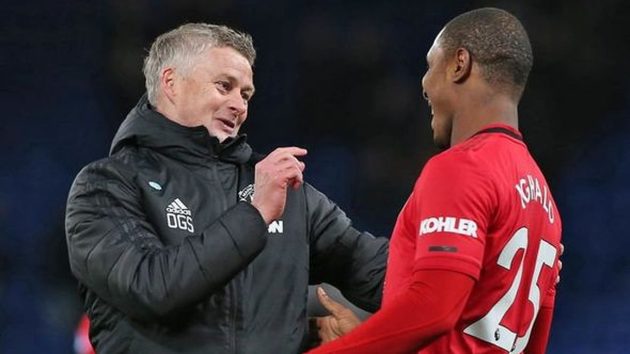 Dù đã từng chơi bóng cho Watford, thế nhưng với nhiều người, Ighalo chỉ là một phương án trong ngắn hạn mà thôi.