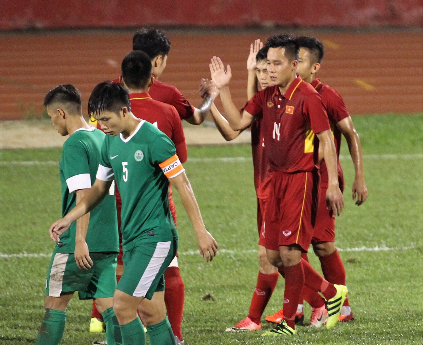 Văn Toàn là người có bàn thắng nâng tỉ số lên 8-0 cho U22 Việt Nam. Ảnh: Đình Viên.