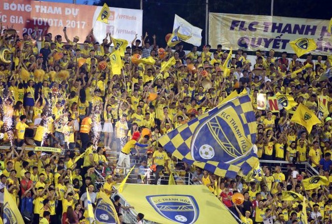 Để CĐV đốt pháo sáng chủ nhà Sài Gòn FC bị phạt 20 triệu đồng.