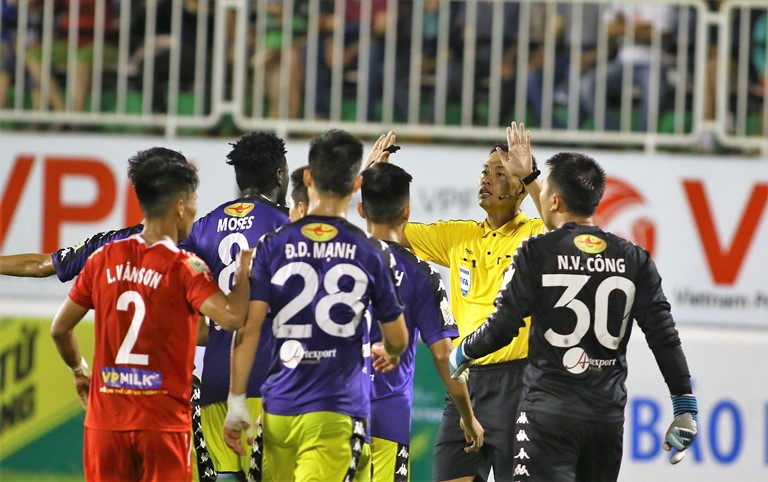 HAGL cưa điểm với Hà Nội FC ở trận cầu quá căng thẳng - Bóng Đá