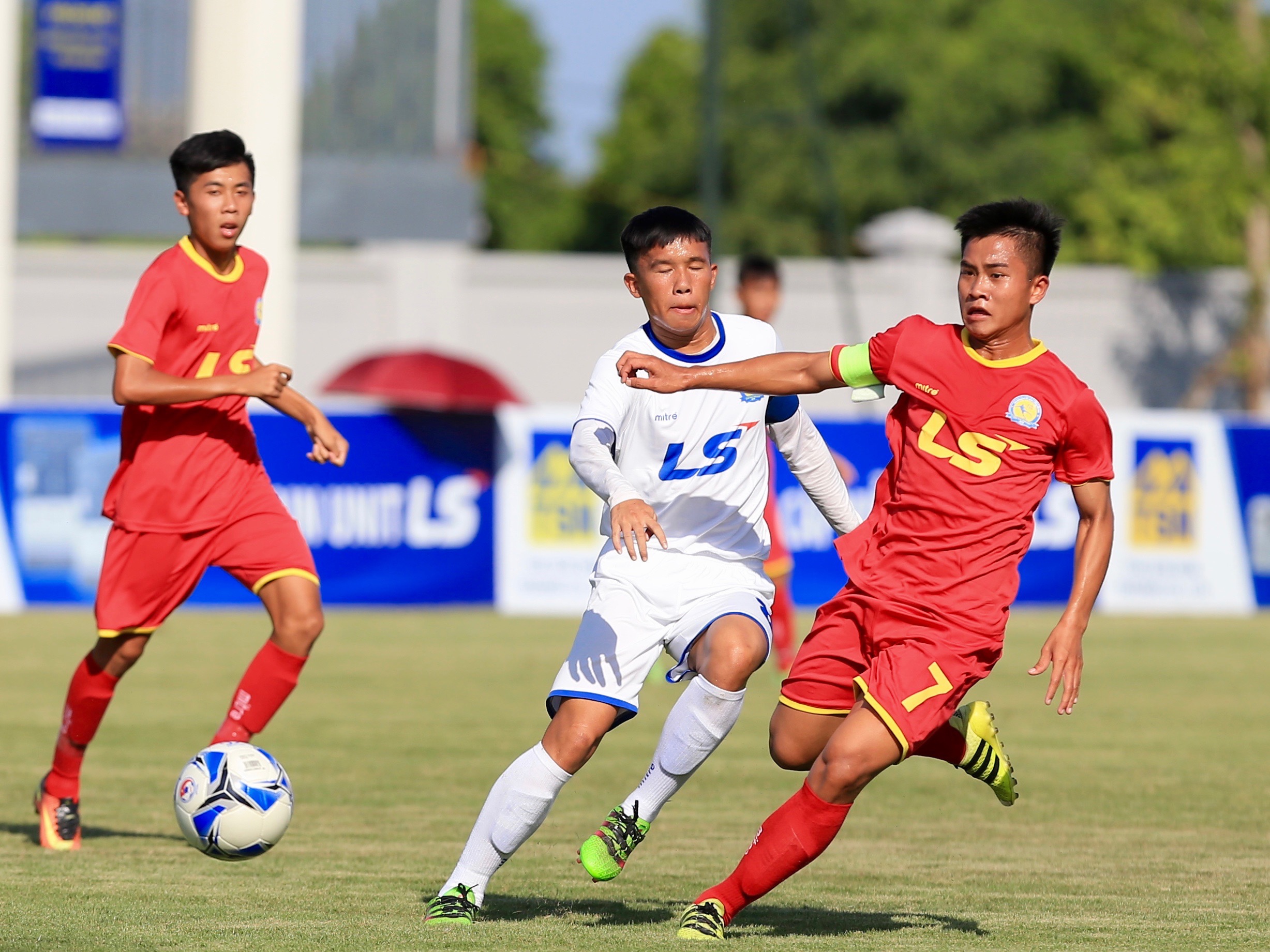 Bảng A VCK U19 Quốc gia 2018: SHB Đà Nẵng có chiến thắng 5 “sao” - Bóng Đá
