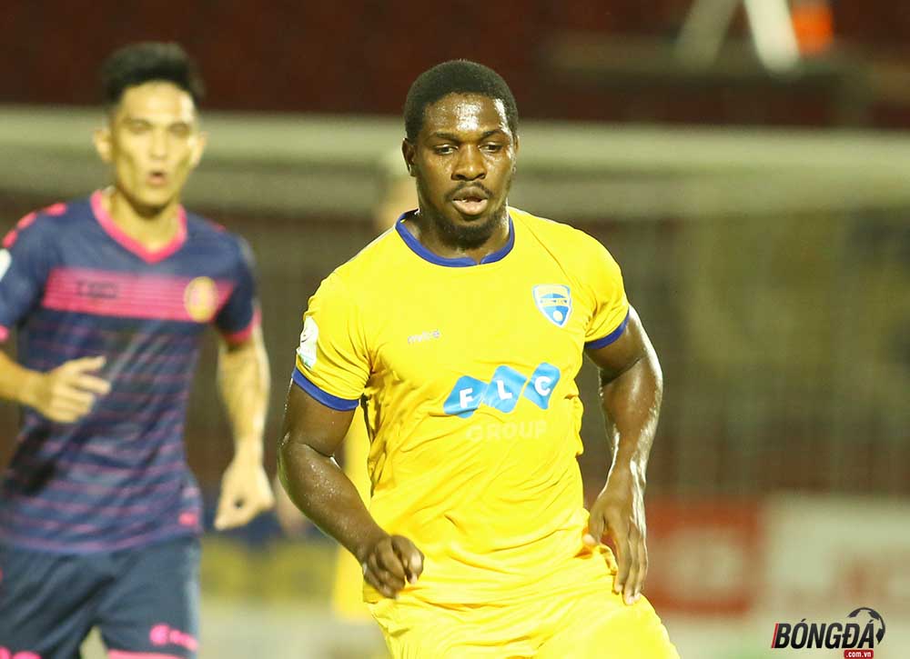 TRỰC TIẾP FLC Thanh Hóa vs Hà Nội FC 2-1; (H2) Đội khách dâng cao tìm kiếm bàn gỡ - Bóng Đá