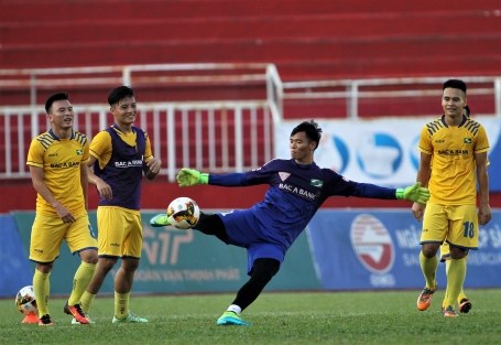 Cựu tuyển thủ Nguyên Mạnh quyết đánh bài Hà Nội FC trước