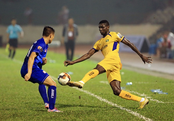 Michael Olaha tiền đạo số 1 của SLNA. Ảnh VPF.