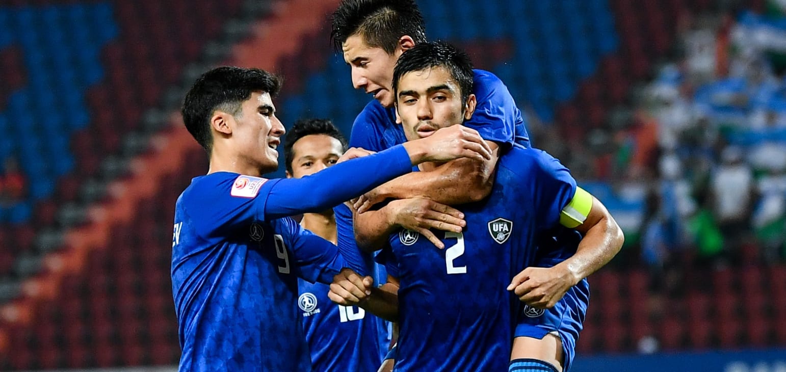 Uzbekistan thị uy sức mạnh, nghiền nát U23 UAE với tỷ số 5-1.