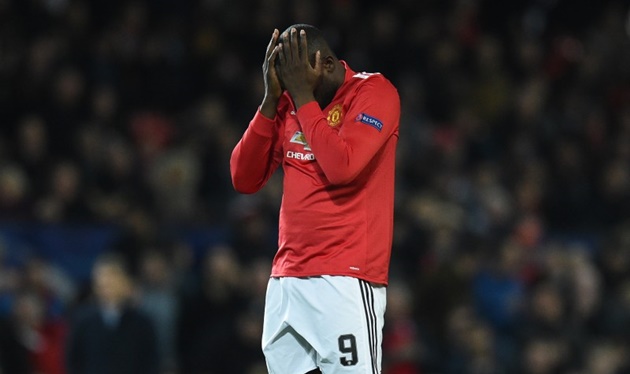 Những gì Lukaku làm được tại Man United chưa đủ làm hài lòng NHM.