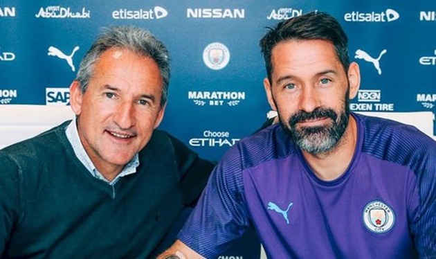 Scott Carson đủ điều kiện là một cầu thủ "homegrown".