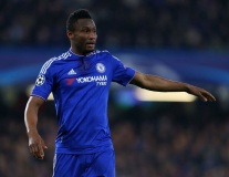 John Obi Mikel mạnh mẽ bất chấp tuổi tác trong màu áo Chelsea