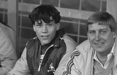  38 năm Van Basten ra mắt bóng đá chuyên nghiệp: Nhớ về anh, 