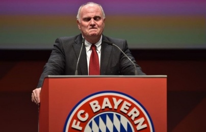  Đôi cánh thiên thần Robbery xuất hiện trong ngày Bayern chia tay chủ tịch 
