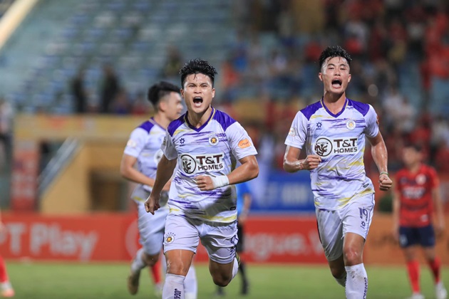 Tuấn Hải và đồng đội ăn mừng bàn quân bình tỷ số. Ảnh: Hà Nội FC.