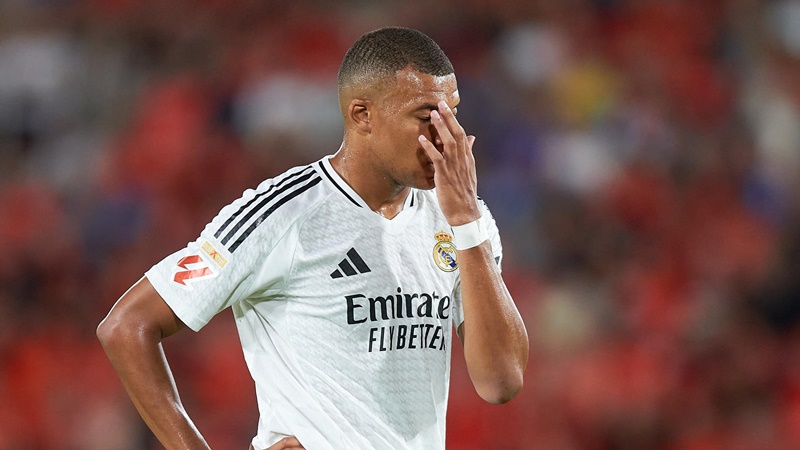 Mbappe cần dứt điểm tốt hơn.