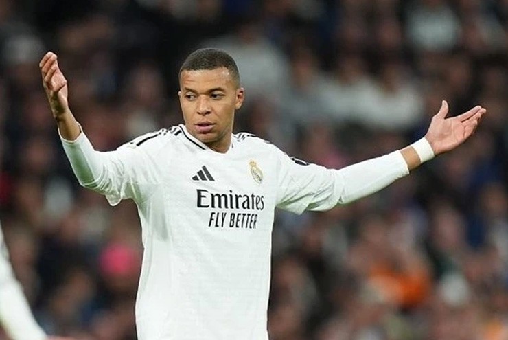 Mbappe bỏ lỡ nhiều cơ hội.