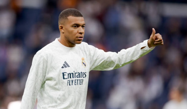 Kylian Mbappe Áp lực bủa vây khiến ngôi sao Real Madrid đánh mất phong độ