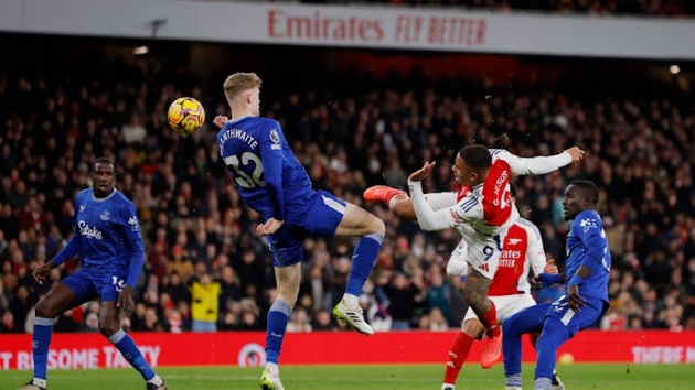 Everton quá kiên cường.