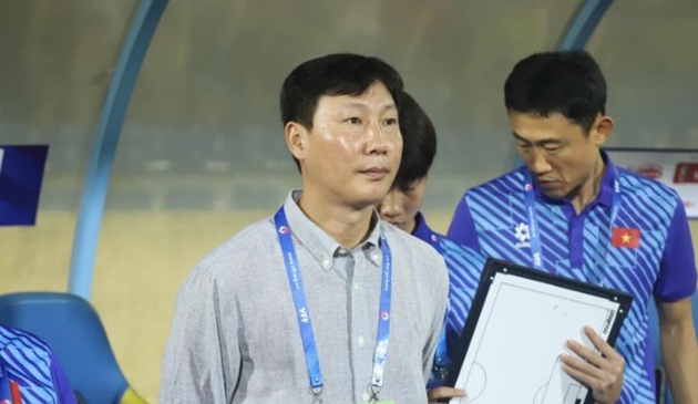Huấn luyện viên Kim Sang-sik quyết tâm đánh bại Indonesia.