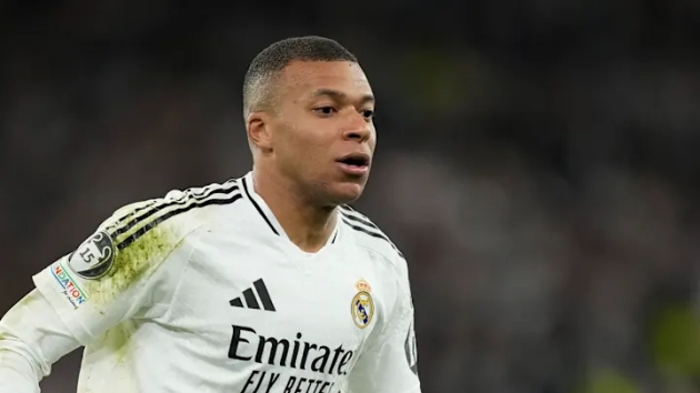 Thăng hoa trở lại Bàn thắng tuyệt đẹp của Mbappé giúp Real Madrid đập tan chỉ trích