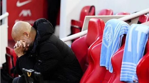 Pep đang gặp khó khăn tại Man City.