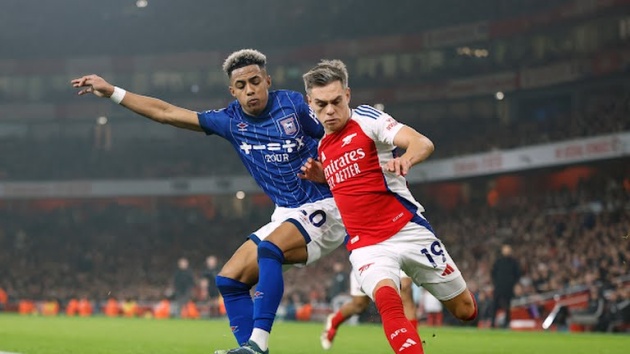Arsenal cần mạnh dạn đột phá hơn.