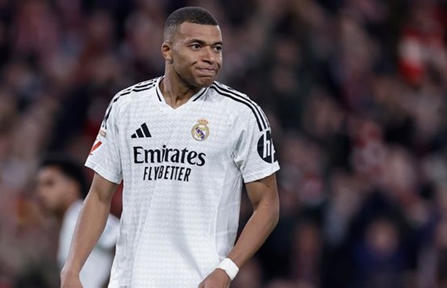 Mbappe đang gặp sức ép lớn tại Real.