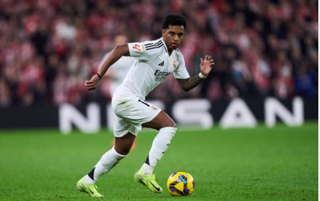 Rodrygo cũng đang chơi thiếu hiệu quả.