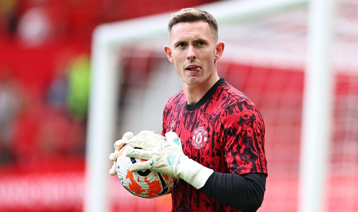 Dean Henderson từng khoác áo cả M.U và Forest.