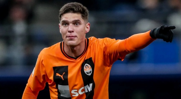 Tottenham, Liverpool quan tâm Sudakov.