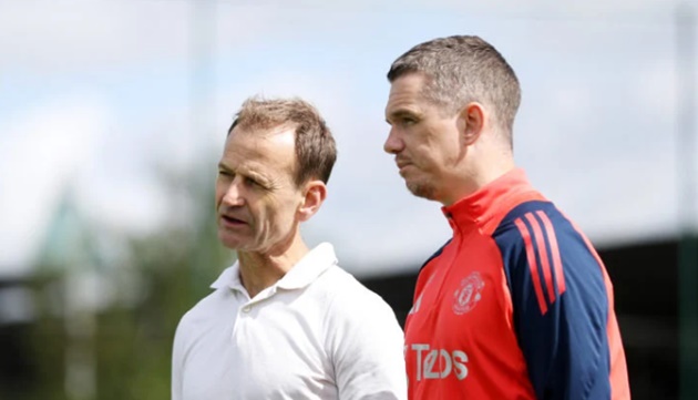 Man Utd đã vất vả mới có thể chiêu mộ được Ashworth.