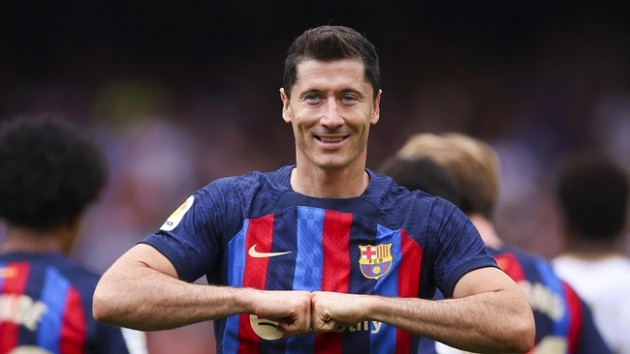 Lewandowski không còn bay cao mùa này.