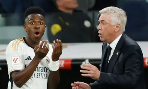 Vinicius và Ancelotti.