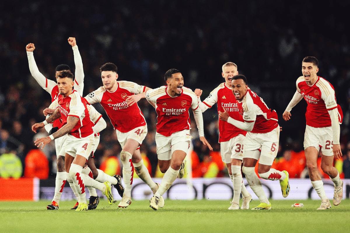 Arsenal liên tục về nhì.