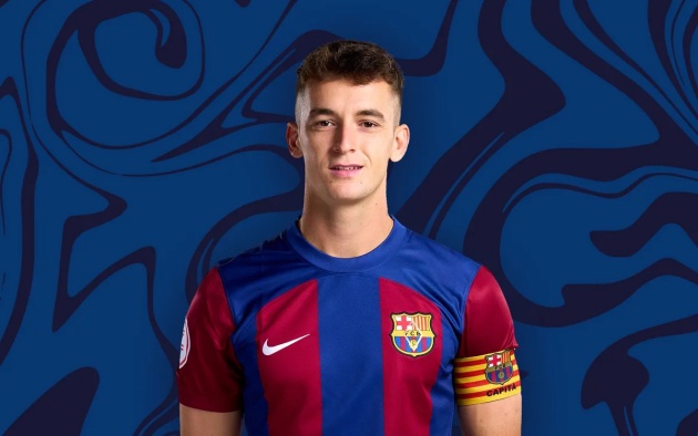 Casado từng được thử sức với đội một của Barca mùa vừa qua.