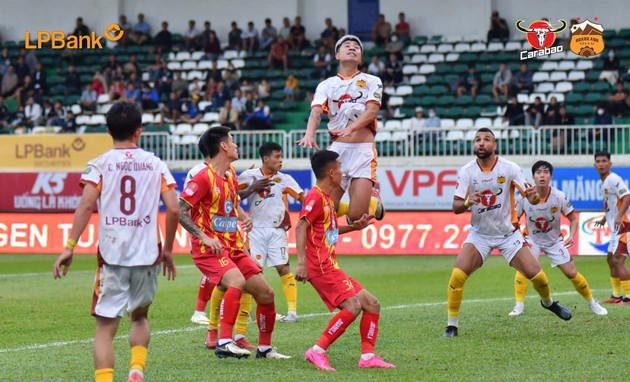 HAGL vẫn chưa thoát khỏi nhóm nguy hiểm tại V-League 2023/2024. Ảnh: HAGL FC.